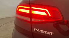 Volkswagen Passat 2.0 TDI R-Line 4dr [Panoramic Roof] Diesel Saloon